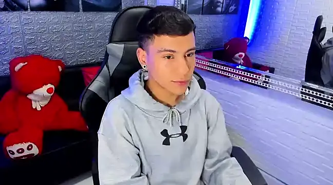 Snapshot of salvadorgomezx chatting on 12/25/24, 11:10 salvadorgomezx online show from 12/25/24, 11:10