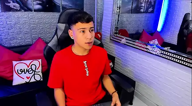 Snapshot of salvadorgomezx chatting on 01/03/25, 09:36 salvadorgomezx online show from 01/03/25, 09:36