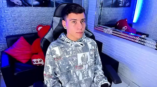 Snapshot of salvadorgomezx chatting on 01/11/25, 10:40 salvadorgomezx online show from 01/11/25, 10:40