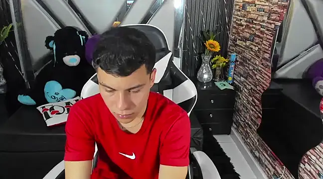 Snapshot of salvadorgomezx chatting on 01/21/25, 02:59 salvadorgomezx online show from 01/21/25, 02:59