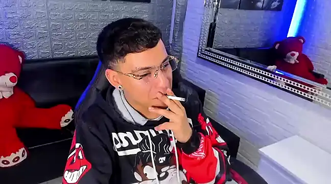 Snapshot of salvadorgomezx chatting on 02/07/25, 03:34 salvadorgomezx online show from 02/07/25, 03:34