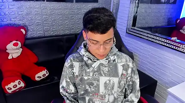 Snapshot of salvadorgomezx chatting on 02/08/25, 07:48 salvadorgomezx online show from 02/08/25, 07:48