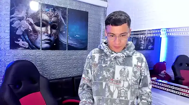 Snapshot of salvadorgomezx chatting on 02/19/25, 12:00 salvadorgomezx online show from 02/19/25, 12:00