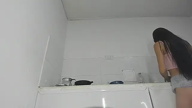 Sophie sweett19 online show from 12/16/24, 03:40