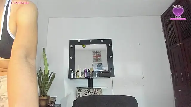 Snapshot of Sophie_sweett19 chatting on 02/01/26, 02:32 Sophie sweett19 online show from 02/01/26, 02:32