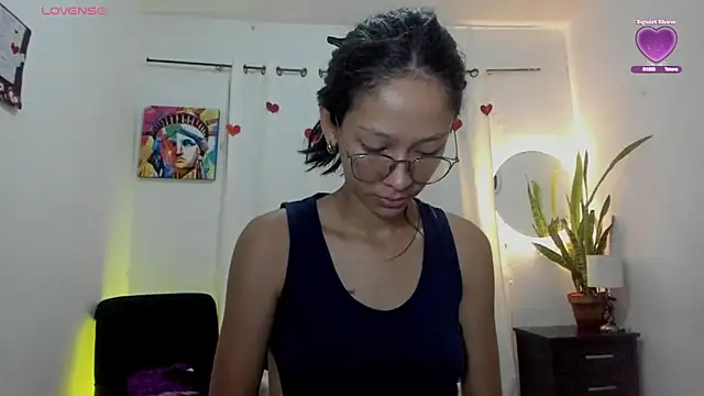 Snapshot of Sophie_sweett19 chatting on 02/12/26, 09:10 Sophie sweett19 online show from 02/12/26, 09:10