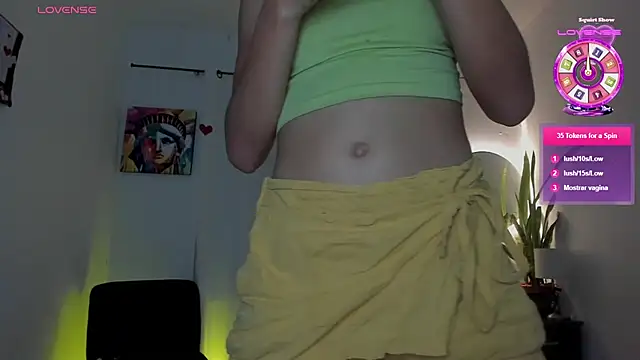 Snapshot of Sophie_sweett19 chatting on 02/13/26, 09:55 Sophie sweett19 online show from 02/13/26, 09:55