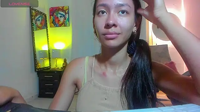 Snapshot of Sophie_sweett19 chatting on 04/16/26, 06:30 Sophie sweett19 online show from 04/16/26, 06:30