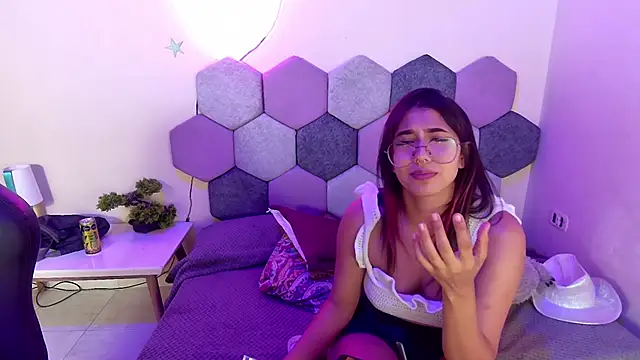 Horny tgn online show from 01/31/25, 09:16