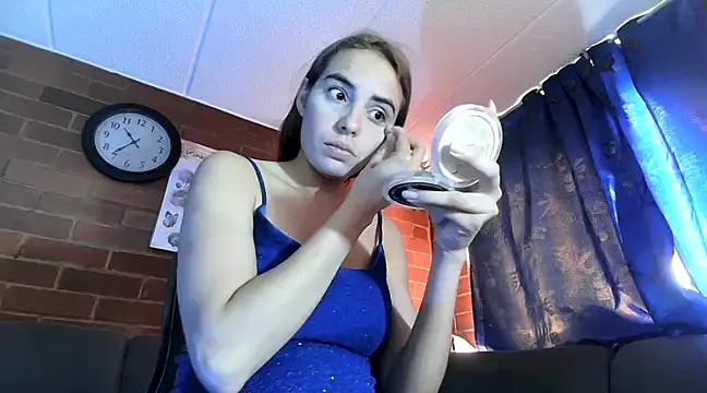 ValeriaLacrozee online show from 12/16/24, 03:43