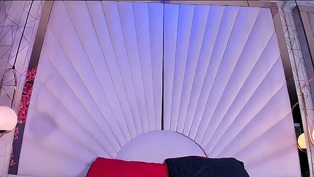 ivannabellini online show from 06/11/26, 01:53