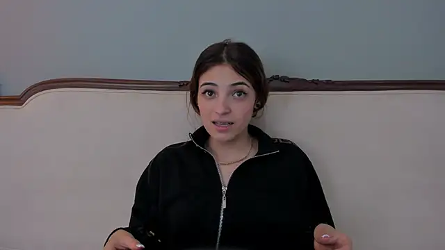sofiarouge online show from 12/24/24, 10:11