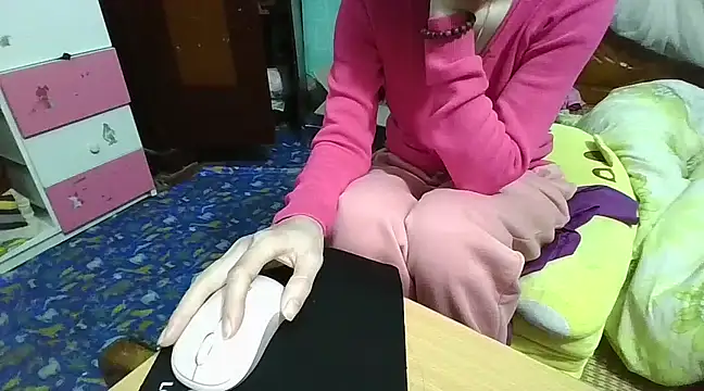 Snapshot of Anna-Cute69 chatting on 02/27/25, 01:16 Anna-Cute69 online show from 02/27/25, 01:16