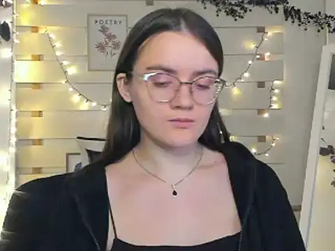 Snapshot of Josephine_jo chatting on 11/22/25, 07:24 Josephine jo online show from 11/22/25, 07:24