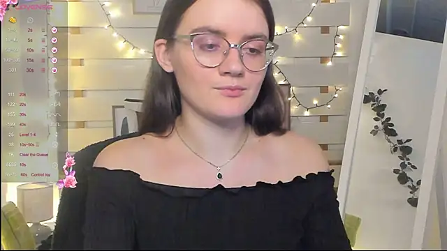 Snapshot of Josephine_jo chatting on 11/23/25, 08:19 Josephine jo online show from 11/23/25, 08:19