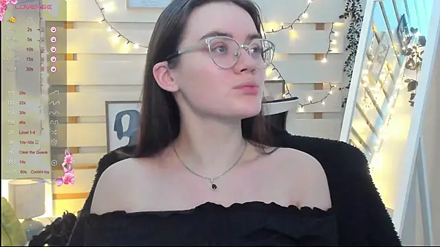 Snapshot of Josephine_jo chatting on 11/29/25, 12:35 Josephine jo online show from 11/29/25, 12:35