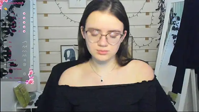 Snapshot of Josephine_jo chatting on 12/16/25, 02:27 Josephine jo online show from 12/16/25, 02:27