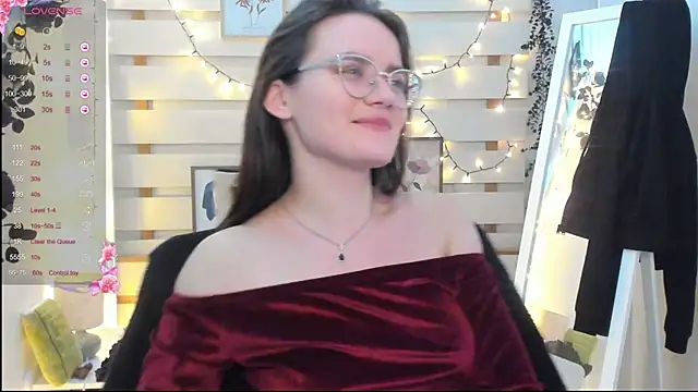 Snapshot of Josephine_jo chatting on 12/17/25, 09:10 Josephine jo online show from 12/17/25, 09:10