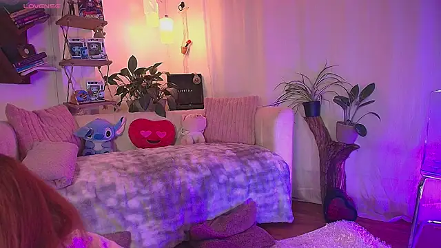 HANNAH LOVEE online show from 06/12/26, 02:32