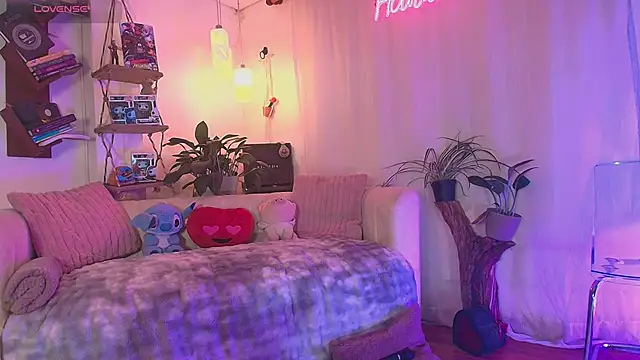 HANNAH LOVEE online show from 06/20/26, 03:09