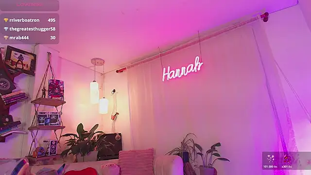HANNAH LOVEE online show from 07/07/26, 06:47