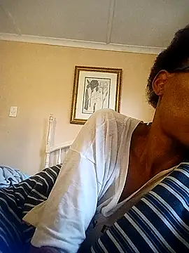 Snapshot of bustybillies chatting on 11/07/25, 04:45 bustybillies online show from 11/07/25, 04:45