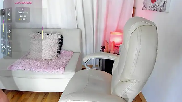 anyi restrepo online show from 10/20/25, 12:27