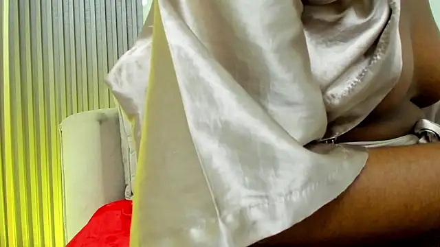 ebonydreams01 online show from 01/10/25, 05:56