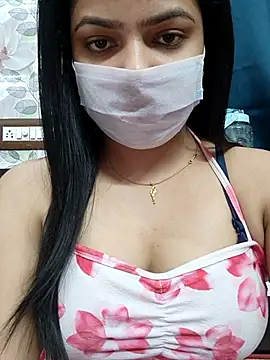 Snapshot of Myloveurvi chatting on 10/26/25, 11:38 Myloveurvi online show from 10/26/25, 11:38