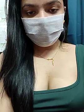 Snapshot of Myloveurvi chatting on 11/12/25, 04:18 Myloveurvi online show from 11/12/25, 04:18