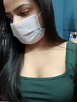 Snapshot of Myloveurvi chatting on 11/27/25, 10:28 Myloveurvi online show from 11/27/25, 10:28