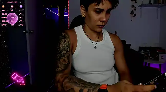 ZhoeStrong online show from 12/19/24, 12:02
