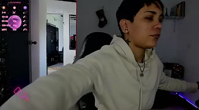 ZhoeStrong online show from 12/21/24, 03:20