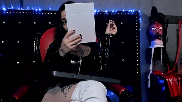 LusstCruella online show from 12/06/24, 09:02