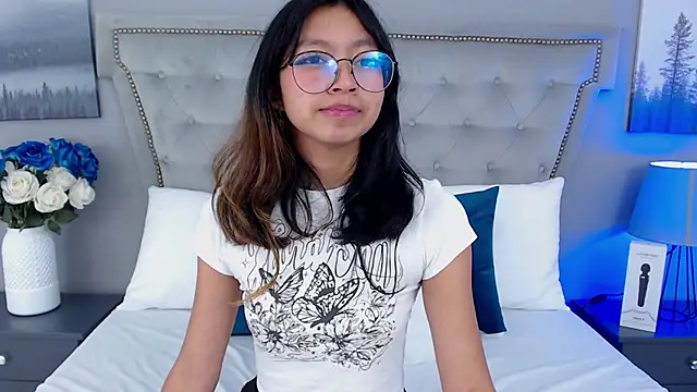 Yommi Winx online show from 01/23/25, 12:57