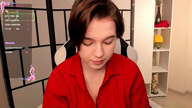 LynBrow online show from 01/28/25, 01:38