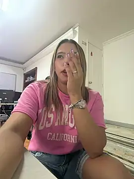 Martina Miiller online show from 05/18/26, 01:06