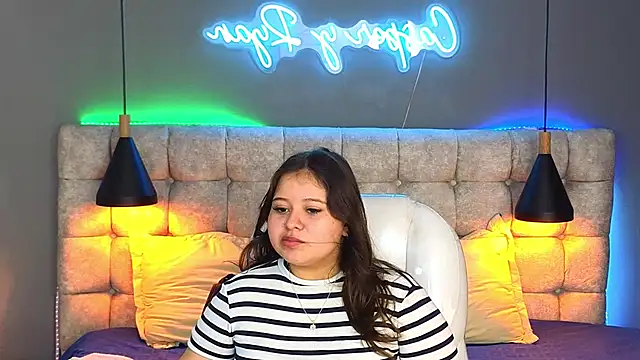 Laia and Aloby online show from 12/14/24, 03:36