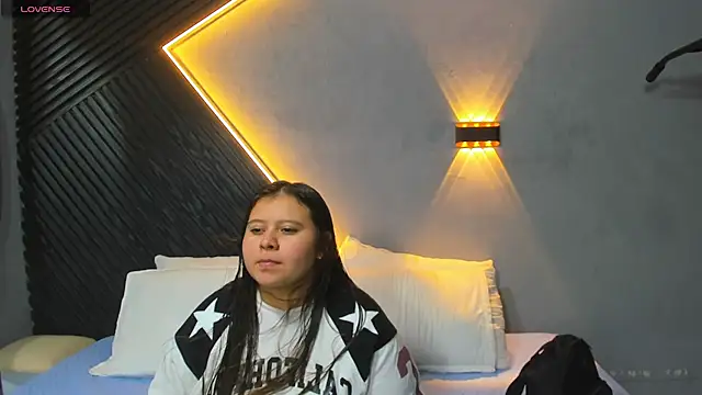 Laia and Aloby online show from 07/14/26, 01:30