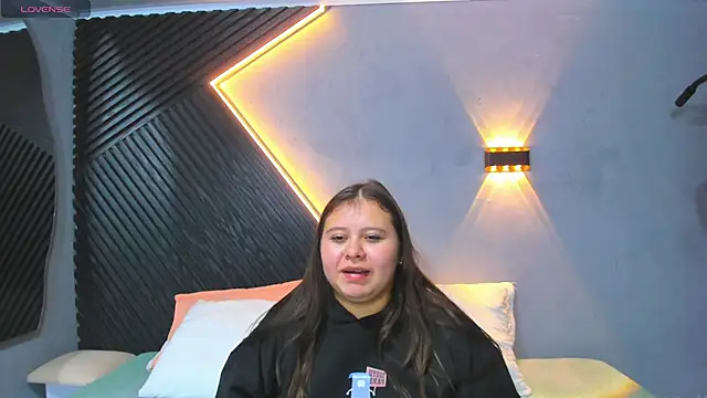 Laia and Aloby online show from 07/14/26, 11:10