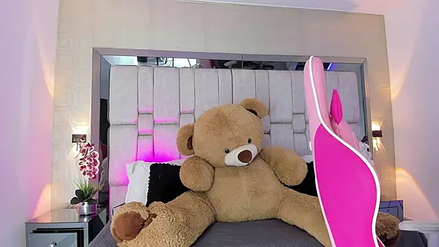  SofiaCortez  online show from 01/14/25, 12:03
