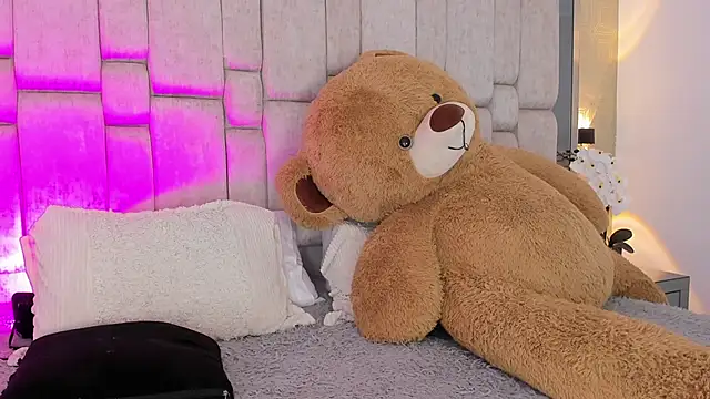  SofiaCortez  online show from 02/19/25, 03:38