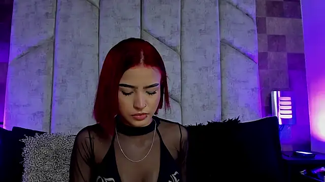 MoniicaRocha  online show from 01/04/25, 08:48