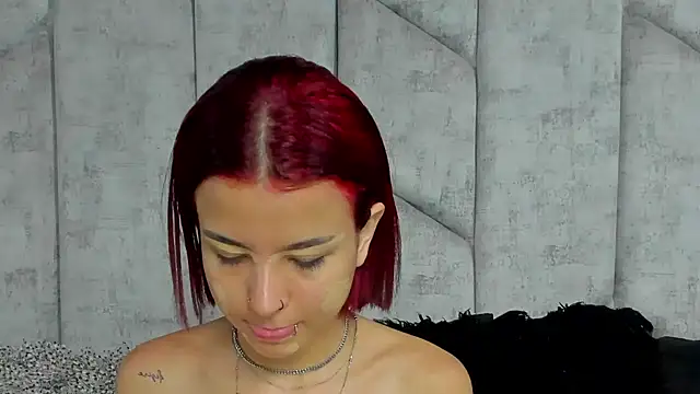 MoniicaRocha  online show from 01/09/25, 08:11
