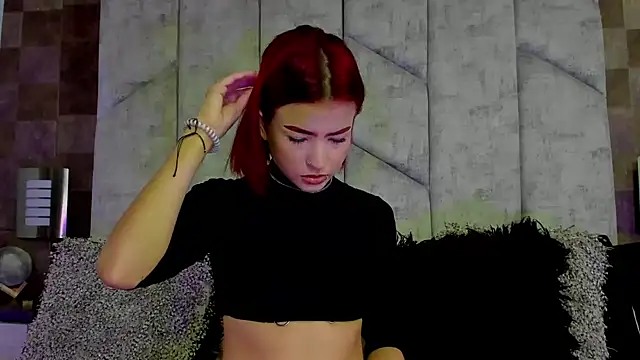 MoniicaRocha  online show from 01/25/25, 07:49