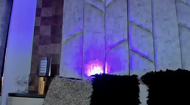 MoniicaRocha  online show from 02/17/25, 11:42