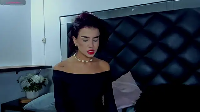 MoniicaRocha  online show from 03/07/25, 04:46