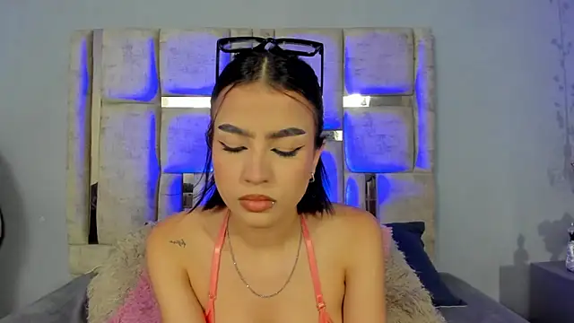 MoniicaRocha  online show from 09/08/25, 08:41