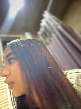 Nikol Rang   online show from 10/17/25, 02:48