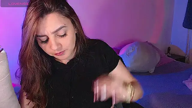 Lu perez online show from 12/18/24, 09:18